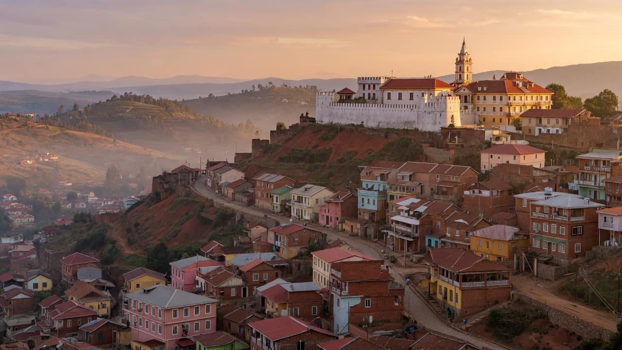 A journey scene connecting Antananarivo, Madagascar with treatment in India.